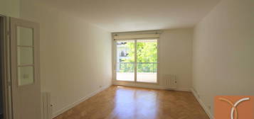 Appartement  à louer, 2 pièces, 1 chambre, 49 m²