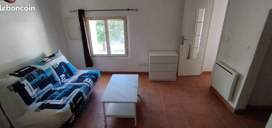 Charmant studio 23m2 centre village