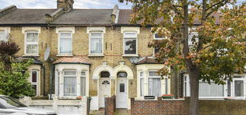 2 bedroom terraced house