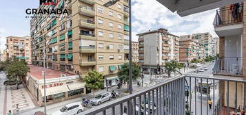 Piso en calle Palencia, Barrio de Zaidín, Granada