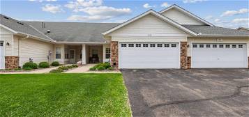 7327 Timber Crest Dr S, Cottage Grove, MN 55016