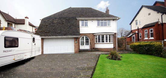 4 bedroom detached house