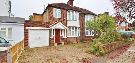 3 bed semi-detached house for sale