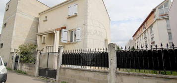 Maison  à vendre, 4 pièces, 3 chambres, 74 m²