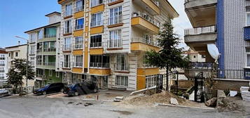 Şehir Merkezinde Ara Kat Asansörlü Masrafsız Satılık 3+1 Daire