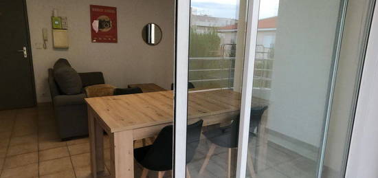 T2 meublé de 45m2 avec balcon et 2 places de parking