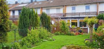 Gut geschnittenes Reihenhaus mit schönem Garten und Garage in Barsinghausen Egestorf
