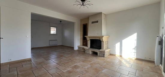 Maison  à vendre, 5 pièces, 3 chambres, 126 m²