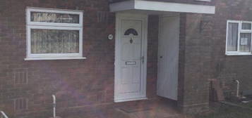 2 bed end terrace house to rent