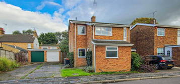 5 bedroom semi-detached house for sale