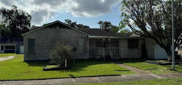 7920 Findlay St, Houston, TX 77017