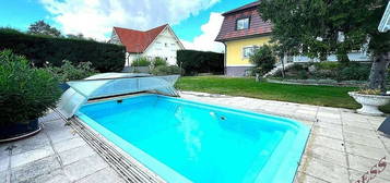 Familienjuwel mit Gartenparadies! Swimmingpool! Sauna! All das in Ruhelage