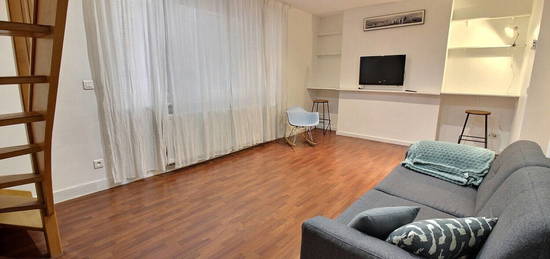 Appartement Vieux Lille rue d'Angleterre - T2 bis en duplex - deux espaces nuits