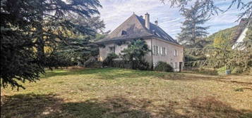 Belle Maison Lotoise dans Parc arboré