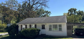 504 Robert Ave, Ferguson, MO 63135