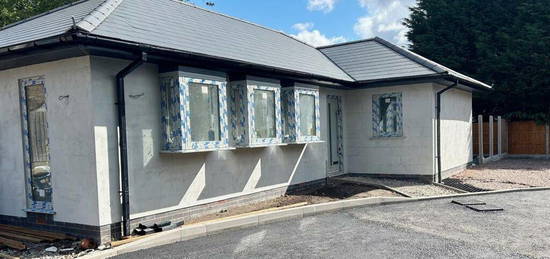 2 bedroom detached bungalow for sale