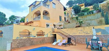 Casa o chalet independiente en venta en avenida de la Florada