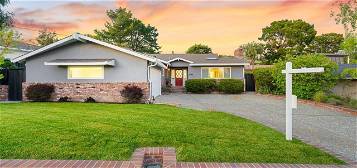 2744 Lakeview Dr, San Leandro, CA 94577