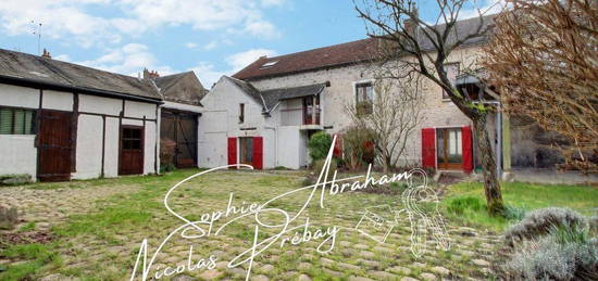 Ferme 2 étages  à vendre, 9 pièces, 5 chambres, 230 m²