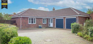 4 bedroom detached bungalow for sale