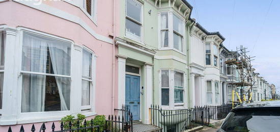 Flat to rent in Sudeley Street, Brighton, East Sussex BN2