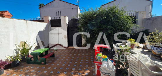 Casa adosada en venta en Nuevo Bulevar