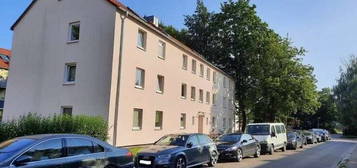 Attraktive Single-Wohnung - 2 Zimmer-Dachgeschosswohnung inkl. Einbauküche in Innenstadtlage