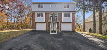 57 Hauser St, Waterbury, CT 06704