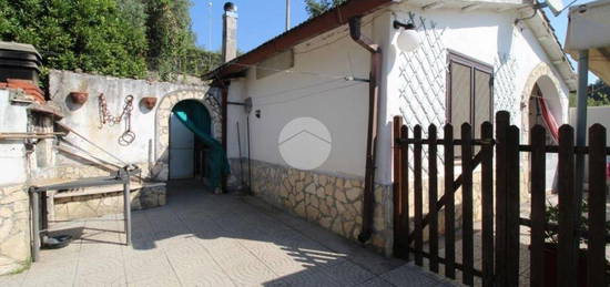 Villa unifamiliare via farense 139, Fara in Sabina