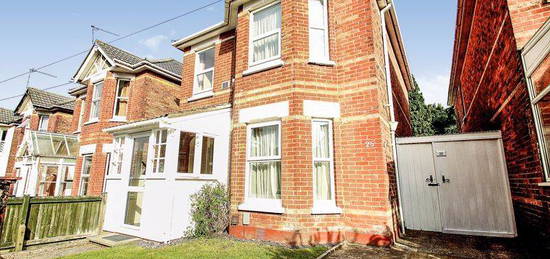 5 bed detached house to rent