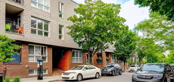 55, Rue Roy Est, apt. 301
Montréal (Le Plateau-Mont-Royal)