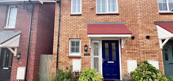 2 bed semi-detached house for sale