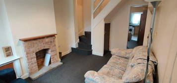 2 bedroom terraced house