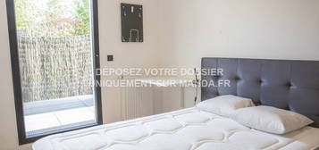 Location appartement 5 pièces 9 m²