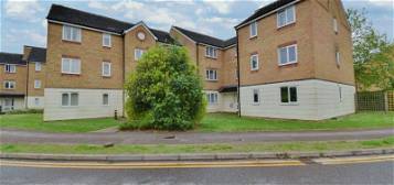 Flat to rent in Scammell Way, Watford, Hertfordshire WD18