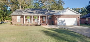 105 Noel St, Wiggins, MS 39577