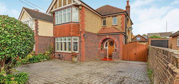 3 bed detached house for sale