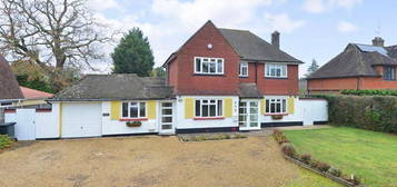 3 bed detached house for sale