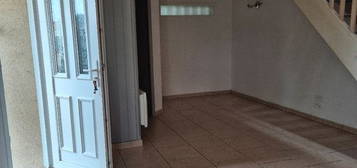 A louer appartement l année 75m2