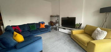 1 bedroom ground floor flat