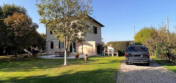 Villa in vendita in via Statale Abetone