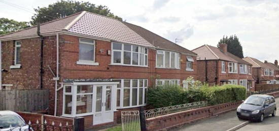 4 bedroom semi-detached house