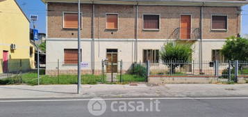 Villetta a schiera in Via G. Zappaterra