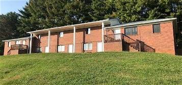 740 Panther Crk, Morristown, TN 37814