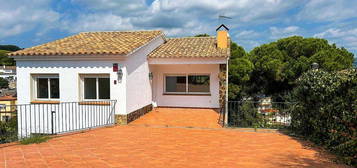 Chalet en Sta. Clotilde - Fenals, Lloret de Mar