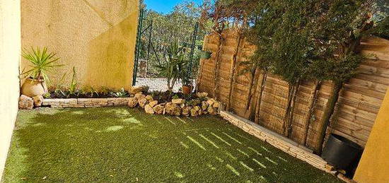 Jolie studio avec jardin bord de mer