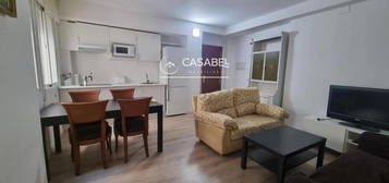 Piso en venta en Reyes Católicos,, Zona Centro