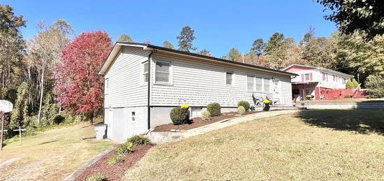 119 Plymouth Rd, Lenoir, NC 28645