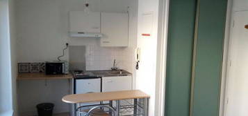 Studio 1 pièce 17 m²