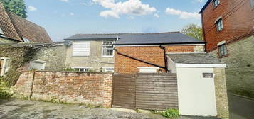 2 bedroom detached house for sale